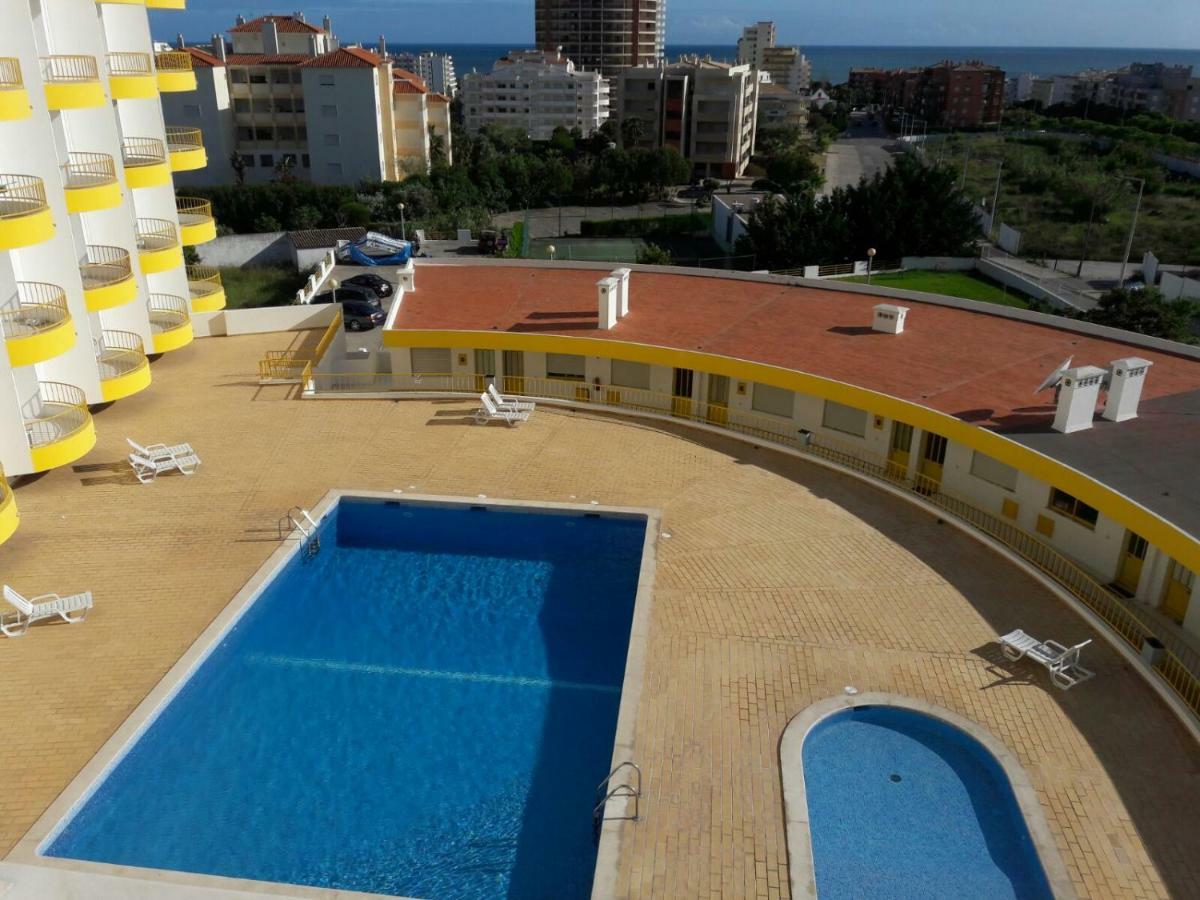 Beach View Apartment Portimão Dış mekan fotoğraf