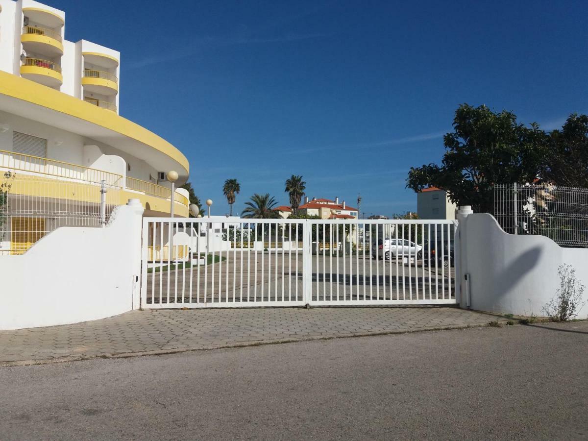 Beach View Apartment Portimão Dış mekan fotoğraf