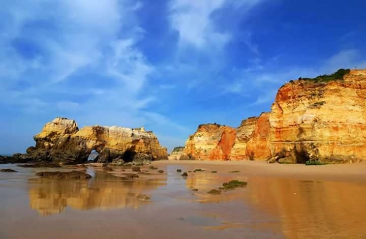 Beach View Apartment Portimão Dış mekan fotoğraf